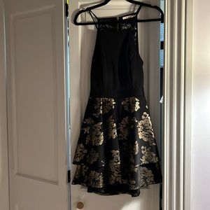 Black cocktail dress with gold foil bottom and lace back - SM - Miami